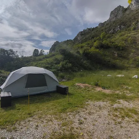 D'etape De Inn